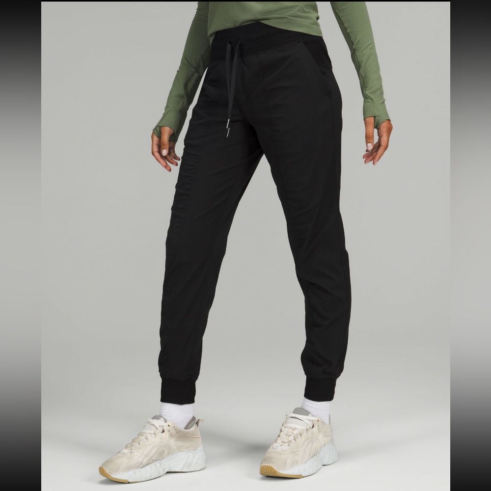 Dance Studio Mid-Rise Lulu Lemon Jogger